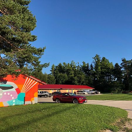 Top Notch Motel Уиартон Экстерьер фото